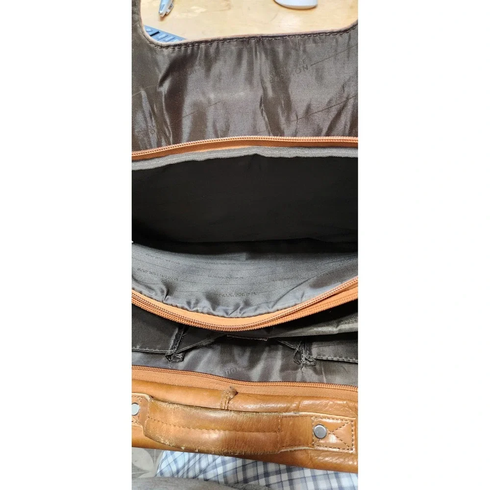 Kenneth Cole Reaction Tan‎ Leather Messenger Bag Laptop Briefcase Satchel